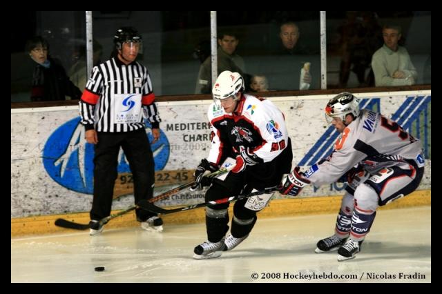 Photo hockey Briançon : sélections nationales - Hockey en Europe : Briançon  (Les Diables Rouges)