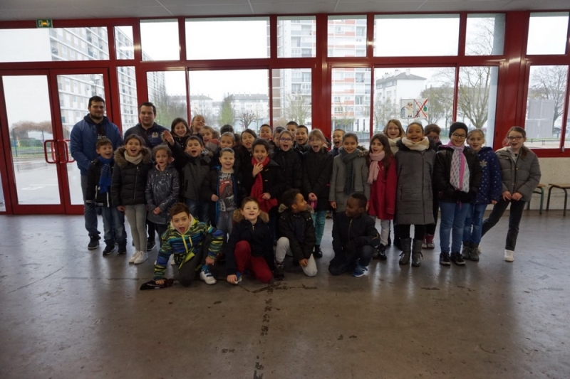 Photo hockey Châlons fait la promo du hockey dans les écoles - Division 2 : Châlons-en-Champagne (Les Gaulois)