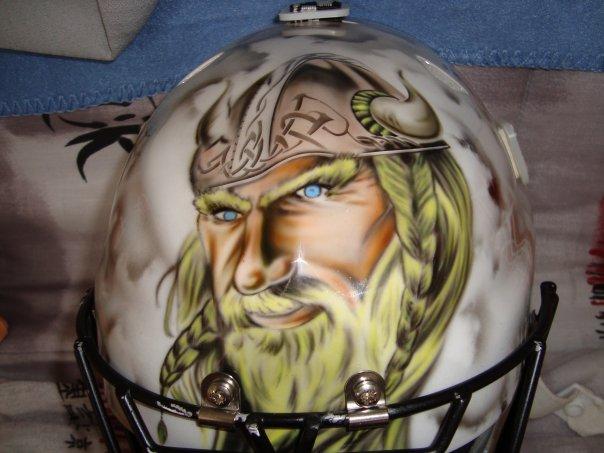 Photo hockey Cherbourg : D. Angella dévoile son masque - Division 2 : Cherbourg (Les Vikings)