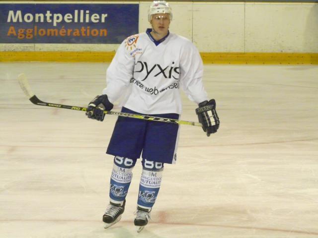 Photo hockey D1: Piatak écarté  - Division 1 : Montpellier  (Les Vipers)