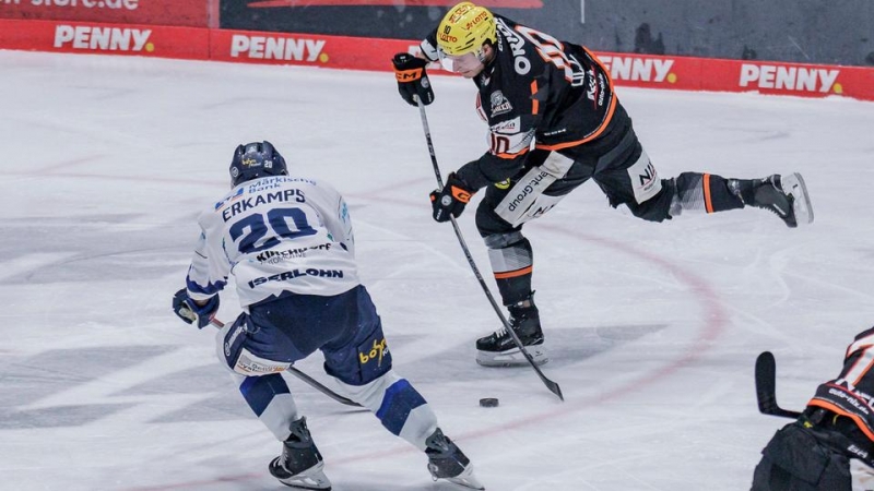 Photo hockey DEL : Bataille pour les places protégées - Hockey en Europe