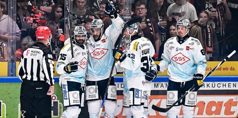 Photo hockey DEL : Historique ! - Hockey en Europe