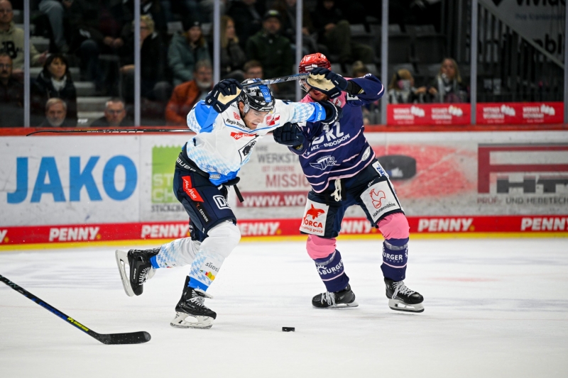 Photo hockey DEL : Le chef chahuté - Hockey en Europe