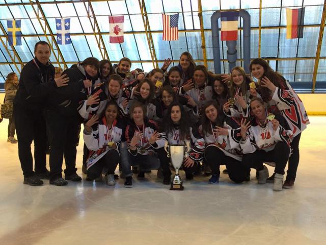 Photo hockey Fém. Elite : Neuilly champion de France - Hockey Féminin