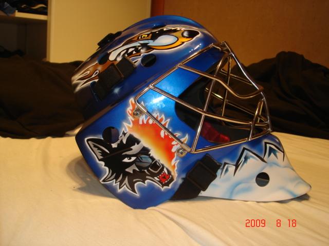 Photo hockey Grenoble: Caro Baldin présente son masque - Hockey en France : Grenoble  (Les Brûleurs de Loups)