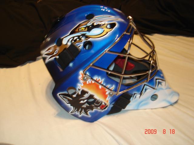 Photo hockey Grenoble: Caro Baldin présente son masque - Hockey en France : Grenoble  (Les Brûleurs de Loups)