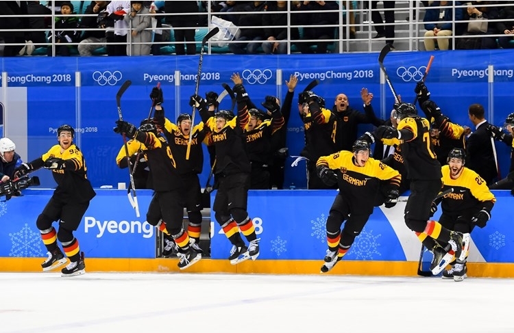 Photo hockey JO : Les Nordiques à la trappe - Jeux olympiques