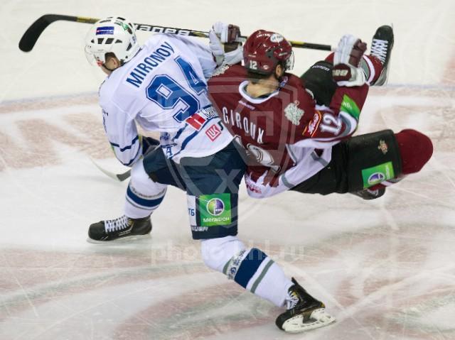Photo hockey KHL : Avec fermeté - KHL - Kontinental Hockey League