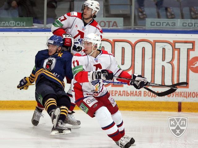 Photo hockey KHL : Déjà dos au mur - KHL - Kontinental Hockey League