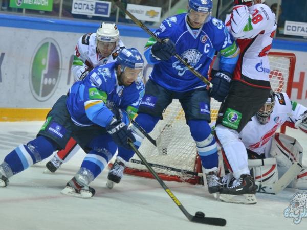 Photo hockey KHL : Elle court, elle court la panthère - KHL - Kontinental Hockey League