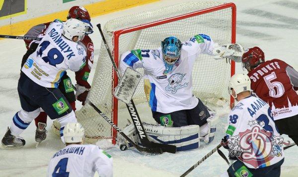 Photo hockey KHL : Eremeev en Père Noël - KHL - Kontinental Hockey League