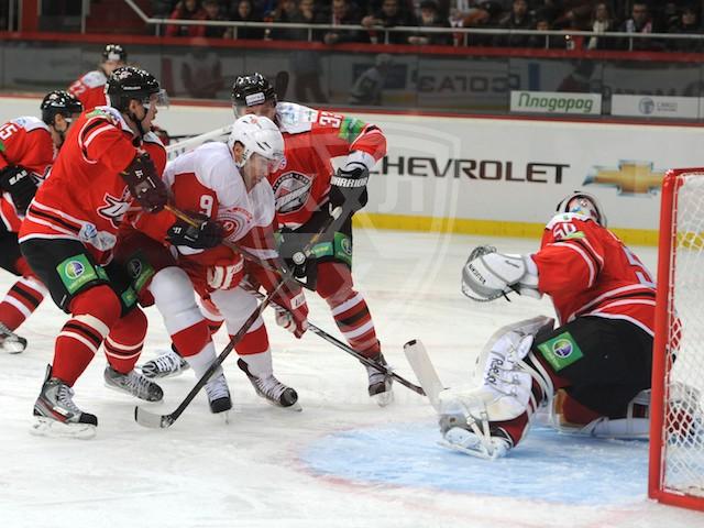 Photo hockey KHL : Fedotenko en Père Noël - KHL - Kontinental Hockey League