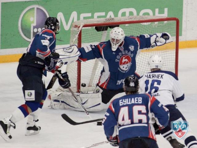 Photo hockey KHL : Fin de série pour le Dynamo - KHL - Kontinental Hockey League