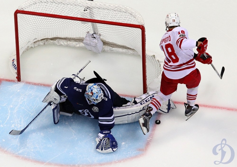 Photo hockey KHL : Force reste à la police - KHL - Kontinental Hockey League