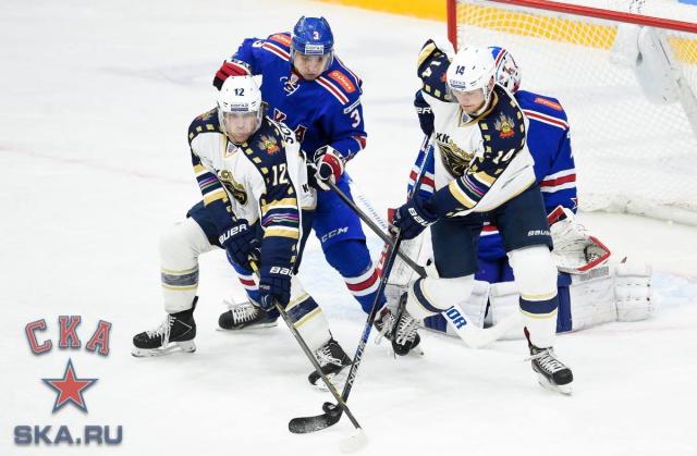 Photo hockey KHL : Inquiétant - KHL - Kontinental Hockey League