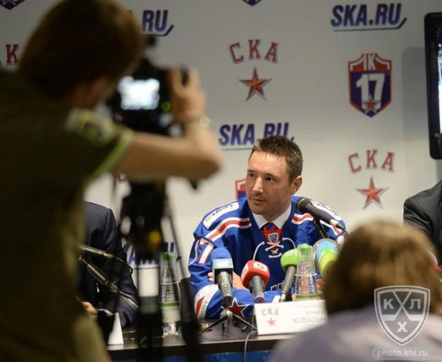 Photo hockey KHL : Kovaltchuk est arrivé - KHL - Kontinental Hockey League
