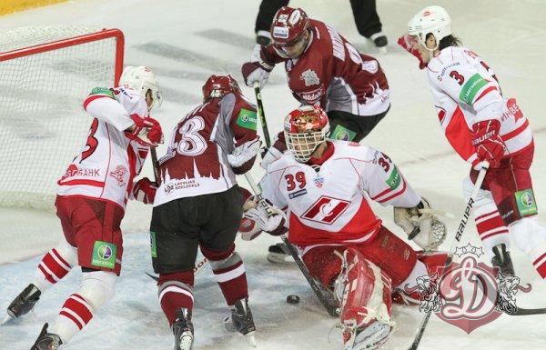 Photo hockey KHL : La remontée se poursuit - KHL - Kontinental Hockey League