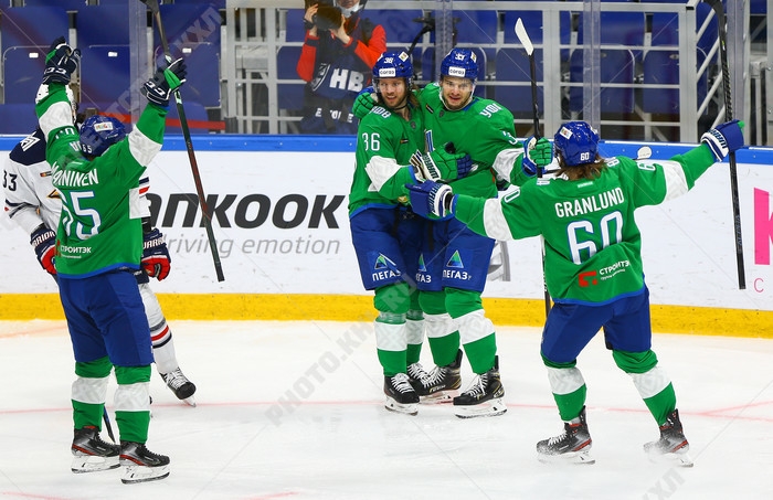 Photo hockey KHL : La sidérurgie c