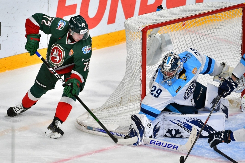 Photo hockey KHL : Le cerf à l