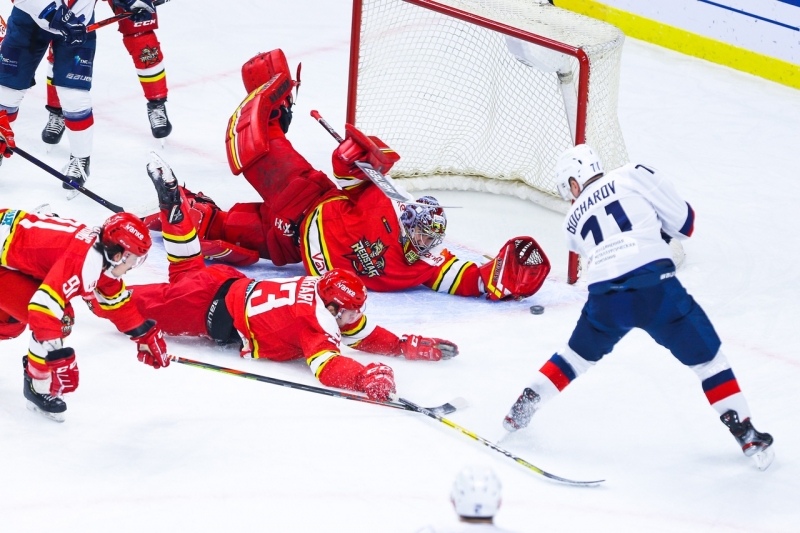 Photo hockey KHL : Le leader glacé - KHL - Kontinental Hockey League
