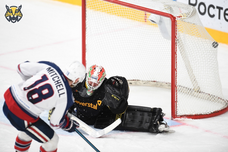 Photo hockey KHL : Le leader jeté à terre - KHL - Kontinental Hockey League