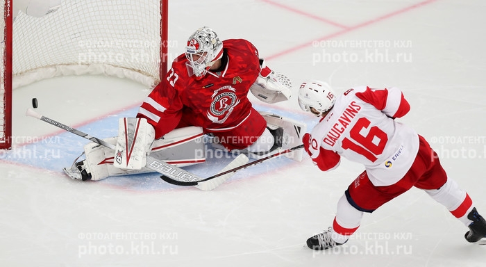 Photo hockey KHL : Le peuple fait chuter le maître - KHL - Kontinental Hockey League