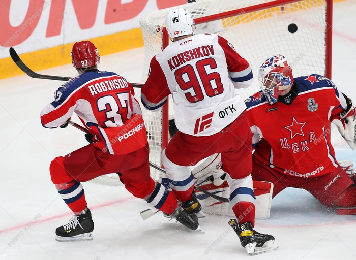 Photo hockey KHL : Le train est à l