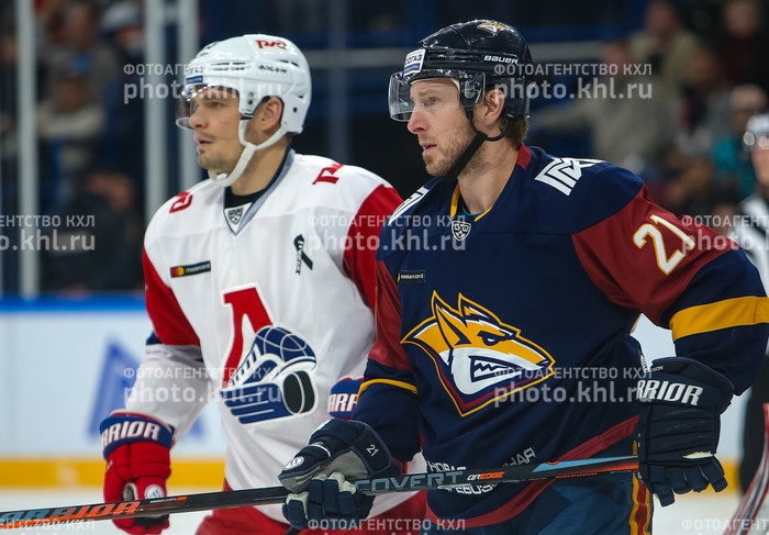 Photo hockey KHL : Les Métallos font dérailler le train - KHL - Kontinental Hockey League