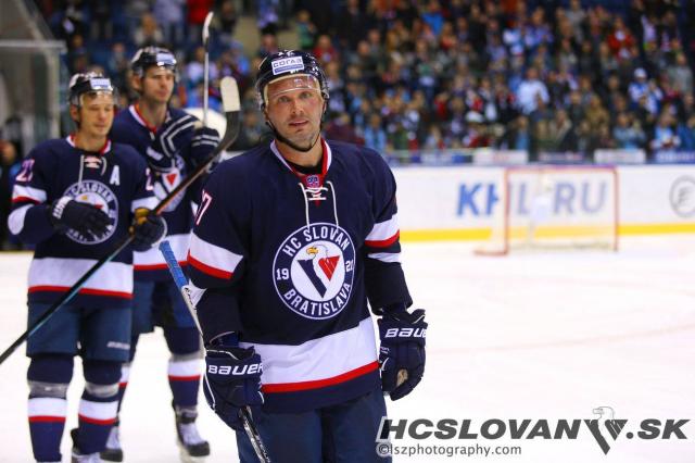 Photo hockey KHL : Lubomir Visnovsky ce héros - KHL - Kontinental Hockey League