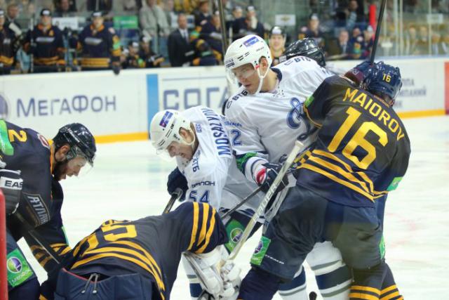 Photo hockey KHL : On ne perd pas la tête - KHL - Kontinental Hockey League