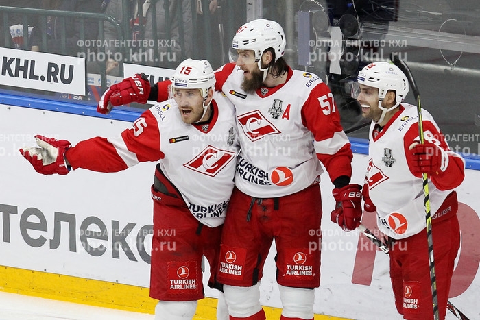 Photo hockey KHL : Première sensation - KHL - Kontinental Hockey League