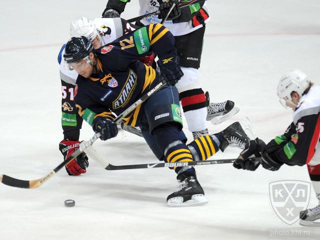 Photo hockey KHL : Quand la défense va tout va - KHL - Kontinental Hockey League