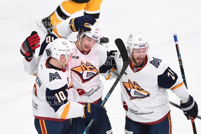 Photo hockey KHL : Très serré - KHL - Kontinental Hockey League