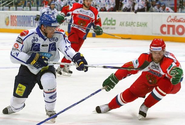 Photo hockey KHL : Tverdovsky était le plus fort - KHL - Kontinental Hockey League