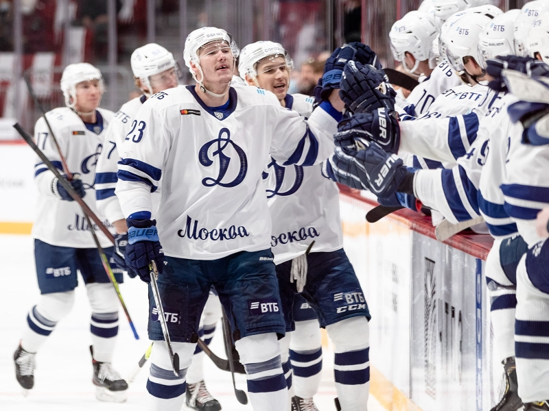 Photo hockey KHL : Un anniversaire bien fêté - KHL - Kontinental Hockey League