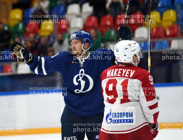 Photo hockey KHL : Un léger mieux - KHL - Kontinental Hockey League