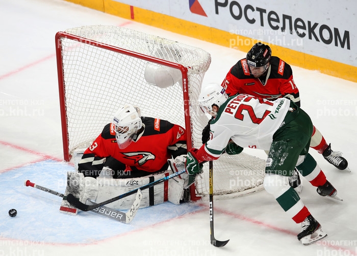 Photo hockey KHL : Voilà le peuple ! - KHL - Kontinental Hockey League