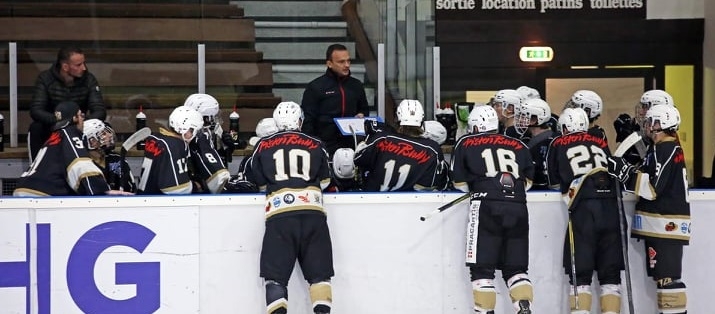 Photo hockey L. Perroton en route pour la Personnalité La Côte - Autour du hockey