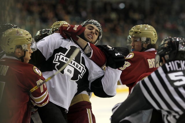 Photo hockey LHJMQ : Le Titan passe devant l’Armada - LHJMQ - Ligue de Hockey Junior Majeur du Québec ARCHIVES