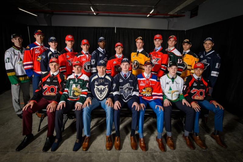 Photo hockey LHJMQ - Les choix du repêchage 2017  - LHJMQ - Ligue de Hockey Junior Majeur du Québec ARCHIVES