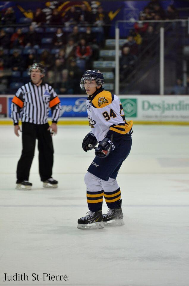 Photo hockey LHJMQ : Shawinigan arrête Chicoutimi - LHJMQ - Ligue de Hockey Junior Majeur du Québec ARCHIVES