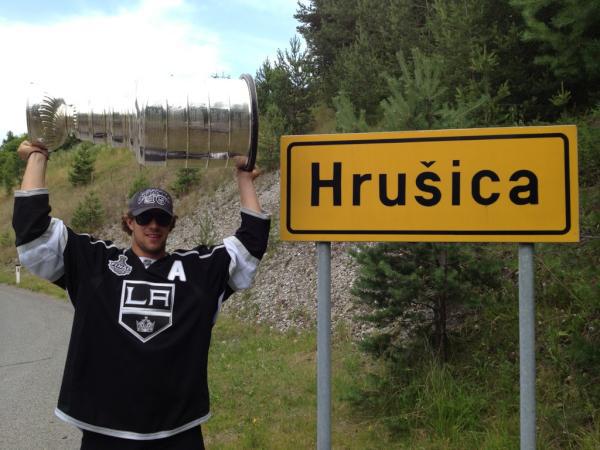 Photo hockey Lord Stanley en Slovénie - NHL : National Hockey League - AHL