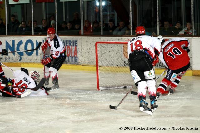 Photo hockey Montpellier recrute à Neuilly - Ligue Magnus : Montpellier  (Les Vipers)