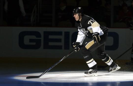 Photo hockey NHL : Malkin prend le contrôle - NHL : National Hockey League - AHL