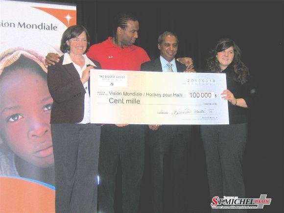 Photo hockey NHL: Gros chèque pour Haïti - NHL : National Hockey League - AHL