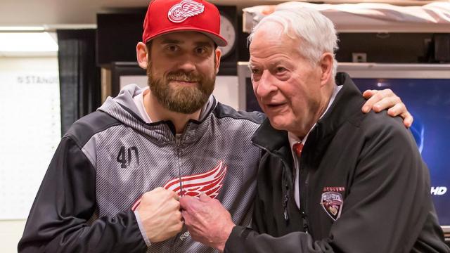 Photo hockey NHL: La légende Gordie Howe s