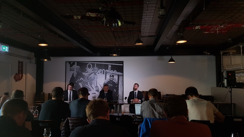 Photo hockey NLA: Fribourg signe Reto Berra - Suisse - National League : Fribourg (Fribourg-Gottéron)