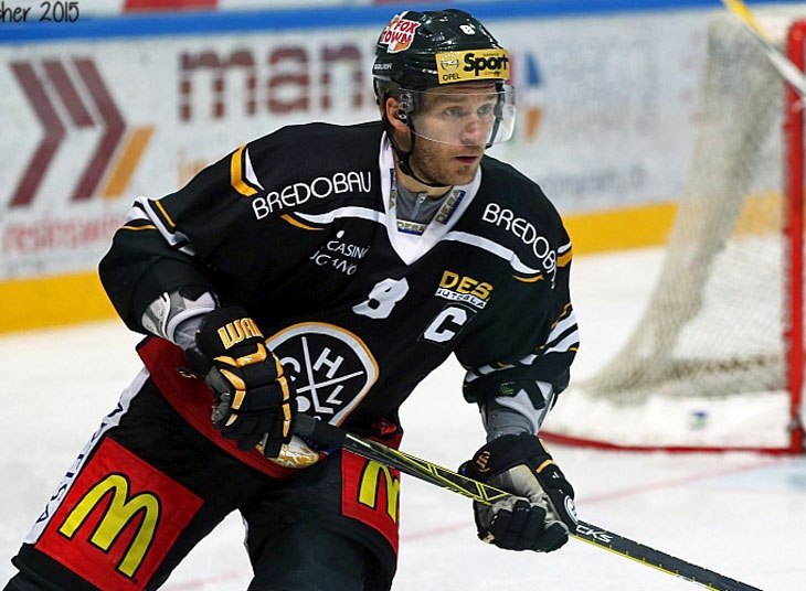 Photo hockey NLA: Steve Hirschi honoré - Suisse - National League : Lugano (HC Lugano)