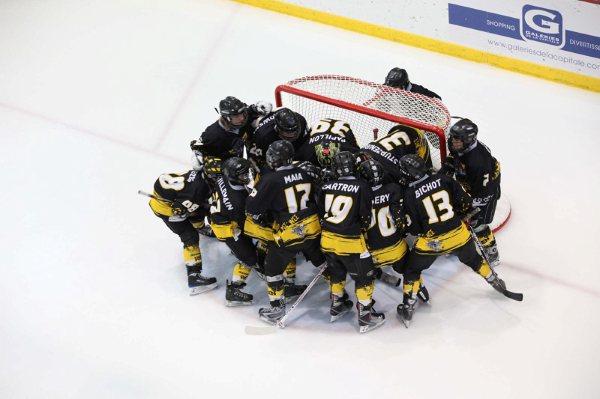 Photo hockey Résultat du 19-02 :Tournoi Pee-Wee  - Hockey Mineur