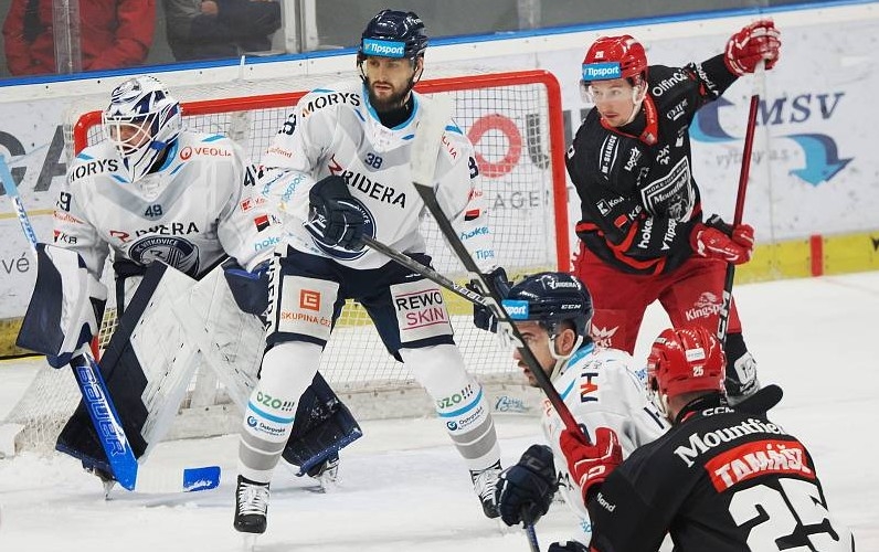 Photo hockey TELH : A la poursuite de la tête - TELH - Tipsport Extraliga Ledního Hokeje